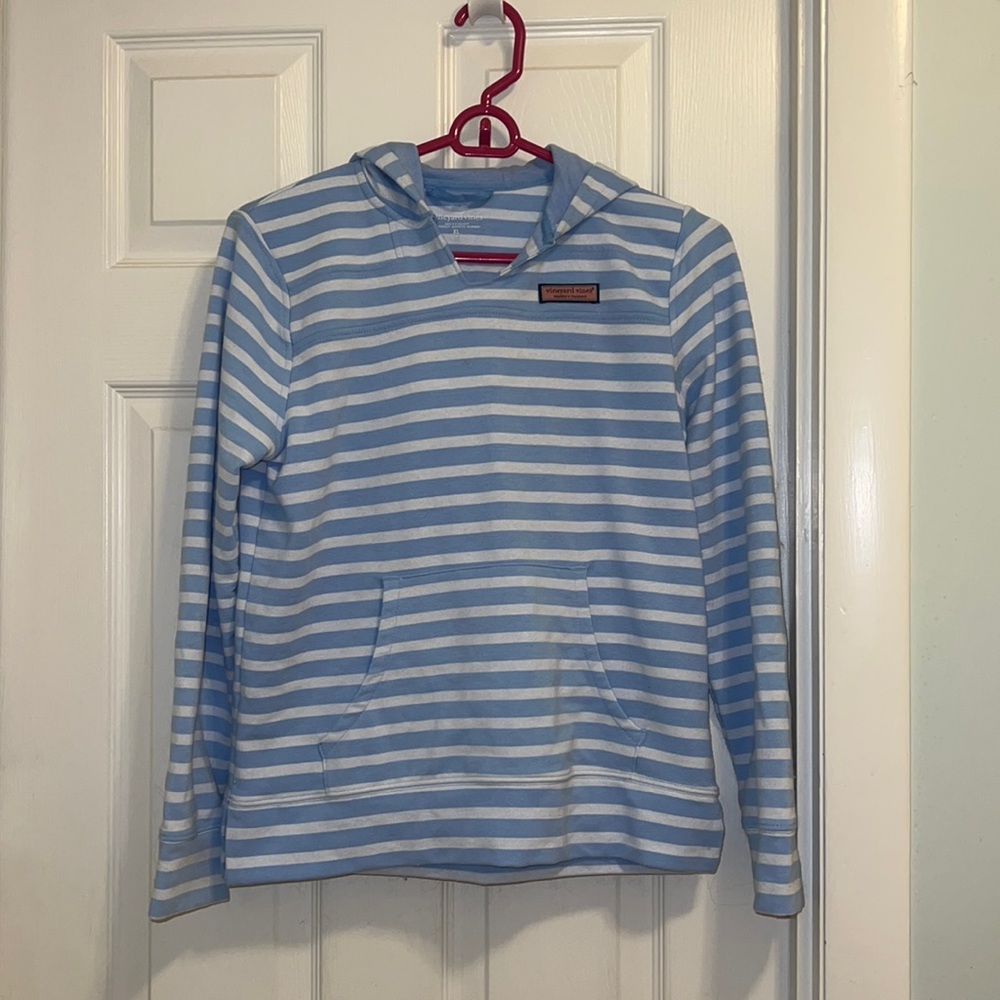 Vineyard vines sweatshirt